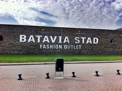 batavia stad outlet store.